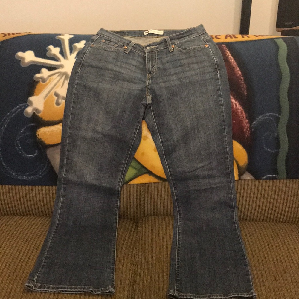 Women’s Levi Jeans! EUC